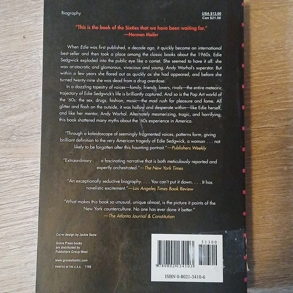 Edie: American Girl Paperback –1982 English edition  by Jean Stein/ George P